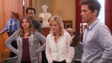 Giada Forte Butterfly print top worn by Leslie Knope (Amy Poehler) in Parks and Recreation (S05E13)