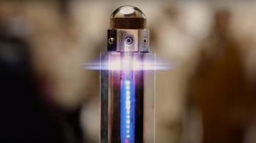 La réplique du Neuralyzer des MIB de l'Agent M (Tessa Thompson) dans Men in Black : International