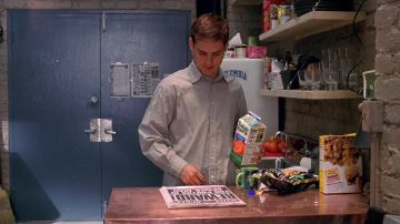 Jugo de naranja Tropicana bebido por Spider-Man / Peter Parker (Tobey Maguire) en Spider-Man