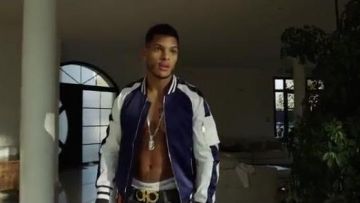 Belt Salvatore Ferragamo worn by The M in her video clip In the game