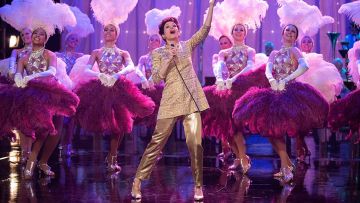 Or Pantalon porté par Judy Garland (Renée Zellweger) comme on le voit dans Judy