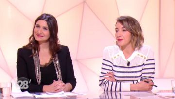 The striped sweater with the fine openwork mesh of Nadia Daam in 28 minutes of 02/04/2019