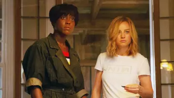 La plaque d'identité de Carol Danvers / Vers / Captain Marvel (Brie Larson) dans Captain Marvel