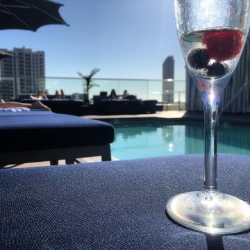 Rooftop600 at Andaz, San Diego on the In­sta­gram Ac­count of @Oys­ter_­gram