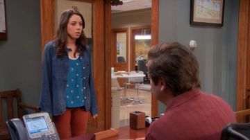 Antipodium  Thumb up tank worn by April Ludgate (Aubrey Plaza) in Parks and Recreation (S05E19)