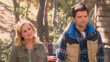 Current Elliott Battalion Jacket worn by Leslie Knope (Amy Poehler) in Parks and Recreation (S05E22)
