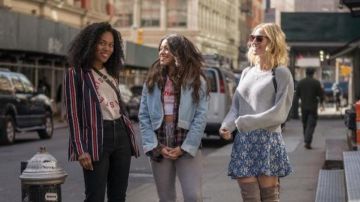 El blazer a rayas de marco usado por Erin Kennedy (DeWanda Wise) en Someone Good