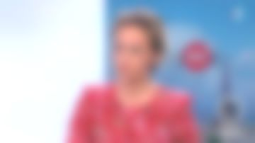 La blusa de flores de cuello tunecino de Caroline Roux en Télématin les 4 vérités el 30.05.2019