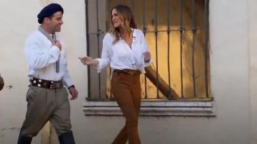 Camisa McGuire Hideaway usada por JoJo Fletcher en The Bachelorette (S12E07)