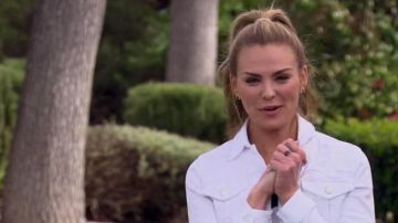 Gabriel & Co 14K Or Jaune 15MM de Mode Boucles d'oreilles portées par Hannah Brown dans La Bachelorette (S15E02)