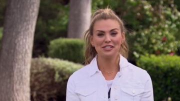 14K Or Jaune de la Mode Collier porté par Hannah Brown dans La Bachelorette (S15E02)