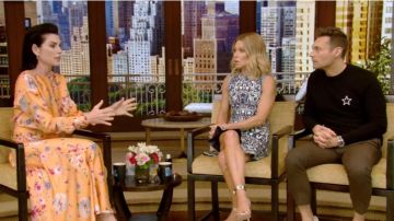 Alice + Olivia Raiponce Brodé Volant de la Mini Robe portée par Kelly Ripa sur le LIVE avec Kelly et Ryan Peut 21,2019