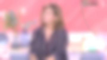 La camisa azul marino a rayas que lució Faustine Bollaert en It Starts Today 31 de mayo de 2019