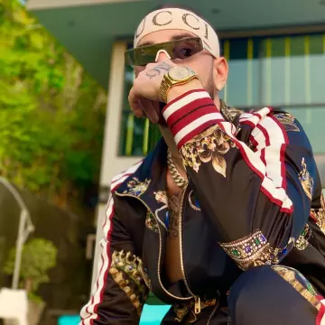 La Veste Dolce & Gabbana portée par SCH sur son compte Instagram