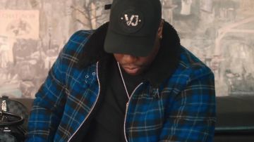 The black hat Versace Jeans Joé Dwèt Spun in her video clip Karma