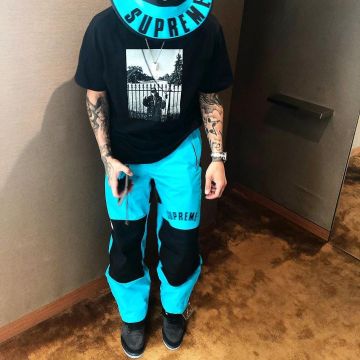 The hat TNF x Supreme Layvin Kurzawa on his account Instagram @kurzawa_20