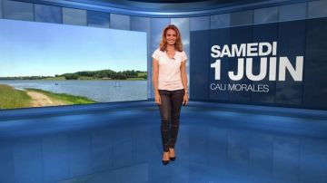 Le  T shirt manches courtes à motifs dorés de Cali Morales dans Météo de M6