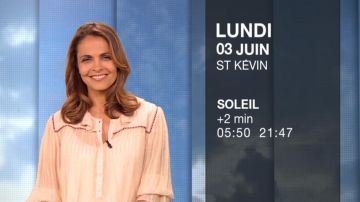 La Blouse en voile à manches longues de Cali Morales dans Météo de M6 du 02/06/2019
