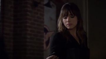 10 Blusa CORSO Atwood usada por Daisy 'Skye' Johnson (Chloe Bennet) en Marvel's Agents of S.H.I.E.L.D. (S02E07)