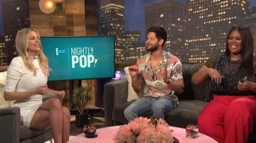 Alice + Olivia Inka Robe portée par Morgan Stewart sur E! En Fonction De L'Actualité 24,2019