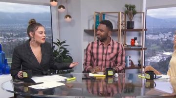 Tibi  Marvel Plaid Wrap Jacket worn by Carissa Loethen Culiner on E! News May,7,2019