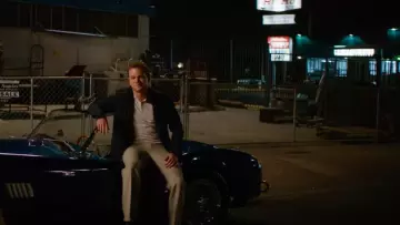 Le bomber noir de Carroll Shelby (Matt Damon) dans Ford v. Ferrari