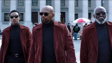 Black turtleneck sweater worn by John Shaft II (Samuel L. Jackson) in Shaft