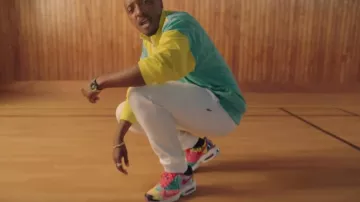 Les sneakers Nike x atmos Nike Air Max2 Light portées par Soprano dans son clip Le Coach feat. Vincenzo