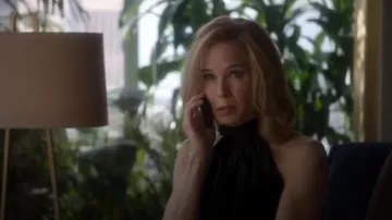 Blusa Ramy Brook Paige usada por Anne Montgomery (Renée Zellweger) en WHAT / IF (S01E06)