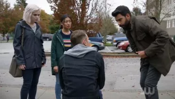 Blue Waterproof Jacket worn by Olivia Moore (Rose McIver) in iZombie (Season 05 Episode05)