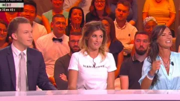 The tee shirt "Evil" by Caroline Ithurbide in It is that of the tv !the 06.06.2019