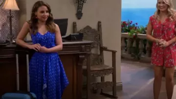 Tommy Bahama Conçu Foulard Imprimé Coverup Robe portée par Sofia Rodriguez (Aimee Carrero) chez les Jeunes & de la Faim (S05E15)