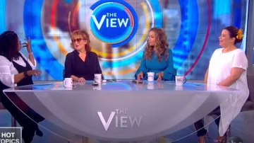 Dugbee Boat-Neck Short-Sleeve High-Low Slub Tee usada por Ana Navarro en The View 4 de junio de 2019
