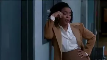 Equipment Chevron Effect Shirt worn by Miranda Shaw (Aunjanue Ellis) in Quantico (S01E15)