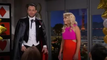 Jill Jill Stuart Liste Crêpe Robe portée par Gabi Diamant (Emily Osment) chez les Jeunes & de la Faim (S05E19) (S05E19)