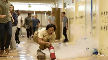Sneakers worn by Tanner (Nico Hiraga) in Booksmart