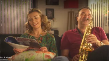La Robe Tunique  "Plumes" de Camille (Amélie Etasse) dans Scènes de ménages
