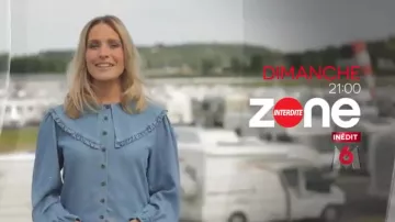 The blouse blue-collar ample of Florence Trainar in prohibited Area