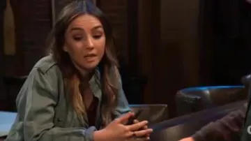 Chaqueta Rails Collins usada por Lexi Ainsworth vista en el Hospital General 03 de abril de 2019