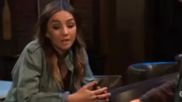 Rails Collins Veste portée par Lexi Ainsworth comme on le voit dans les hôpitaux Généraux avril 03,2019