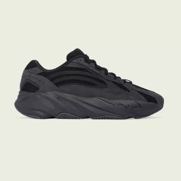 Las zapatillas adidas Yeezy Boost 700 V2 Vanta en la cuenta de Instagram de @yeezymafia