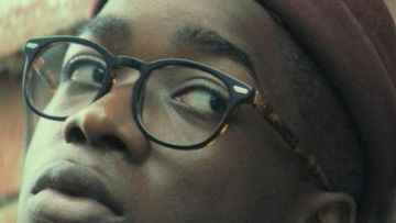 Glasses views brown scales carried by MHD in My brother