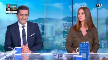 The Combination of khaki spirit saharan Caroline Munoz in William at noon