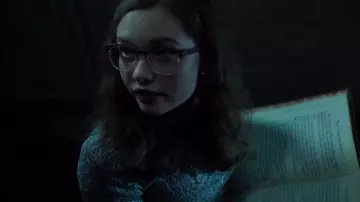 Les lunettes de vues de Stella Nicholls (Zoe Margaret Colletti) dans Scary Stories to Tell in the Dark