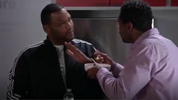 Adidas Originals Superstar Slim Fit Veste de survêtement porté par Andre "Dre' Johnson (Anthony Anderson), en black-ish (Saison 01 Épisode 03)