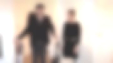 The sweater dress black simple worn by a guest at The maison France 5 the 07.06.2019 at 20:50