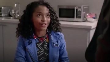 Doma Moto Veste en Cuir portés par Zoey Johnson (Yara Shahidi), en black-ish (S01E07)