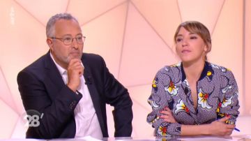 The bomber Jacket printed Nadia Daam in 28 minutes of 14/06/2019