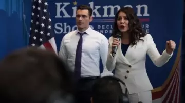 Smythe Double-Breasted Three-Button Wrap Blazer worn by Isabel Pardo (Elena Tovar) in Designated Survivor (Season 03 Episode 09)