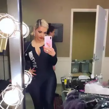 La combinaison de running Nike Air portée par Bebe Rexha sur son compte Instagram @beberexha